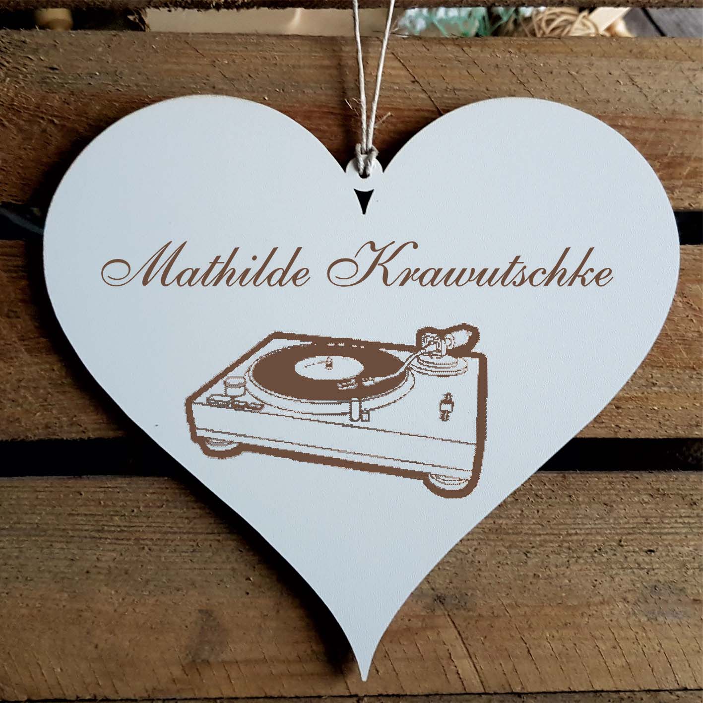 Herz Schild « Plattenspieler » mit Namen - Türschild zum Anhängen