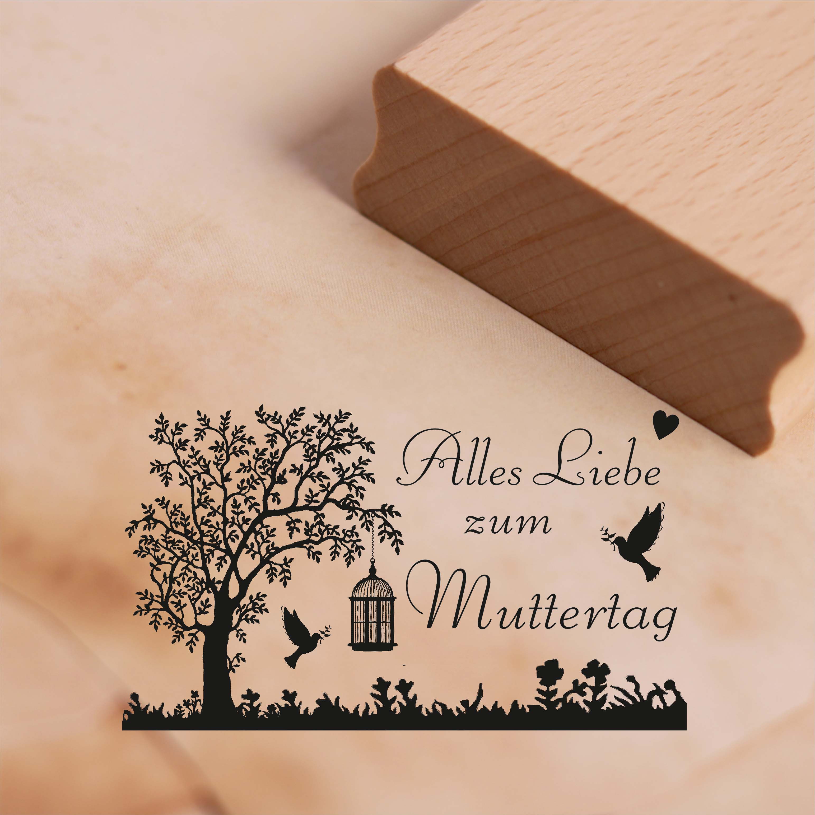 Motivstempel Alles Liebe zum Muttertag - Wiese mit Baum und Vögeln Stempel 48 x 28 mm