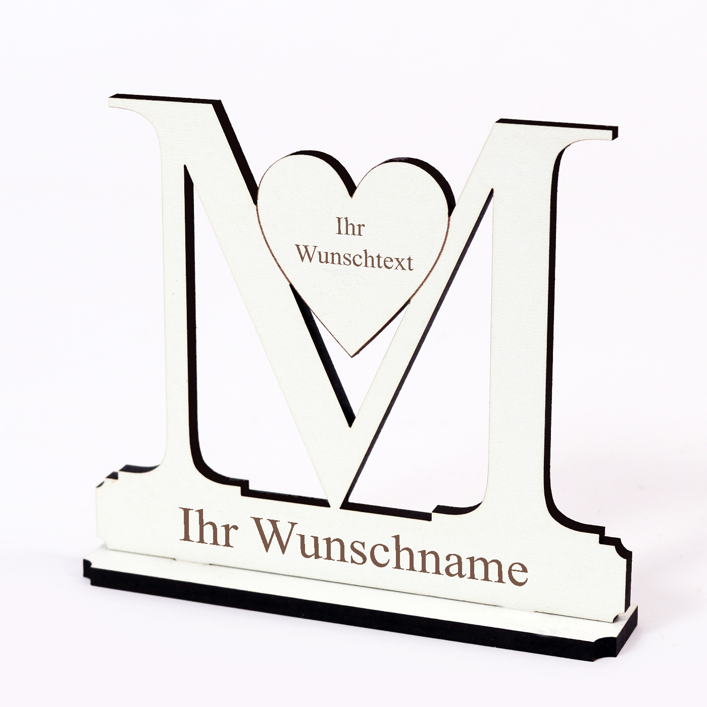 Buchstabe M mit Herz - Name und Wunschgravur - Schild zum Hinstellen