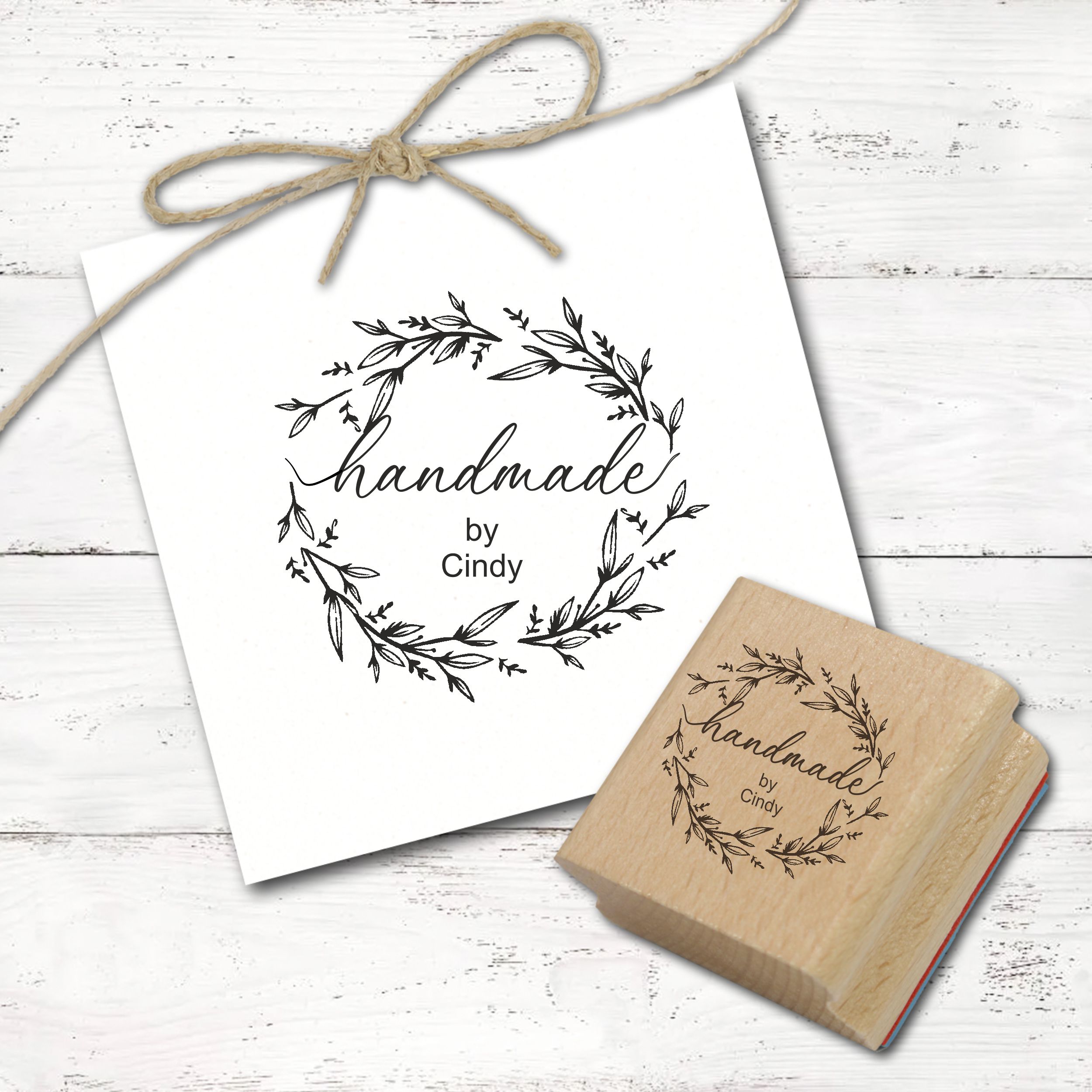 Motivstempel Handmade by - inkl. Name personalisierter Stempel Kranz minimalistische Gräser Ø 48 mm