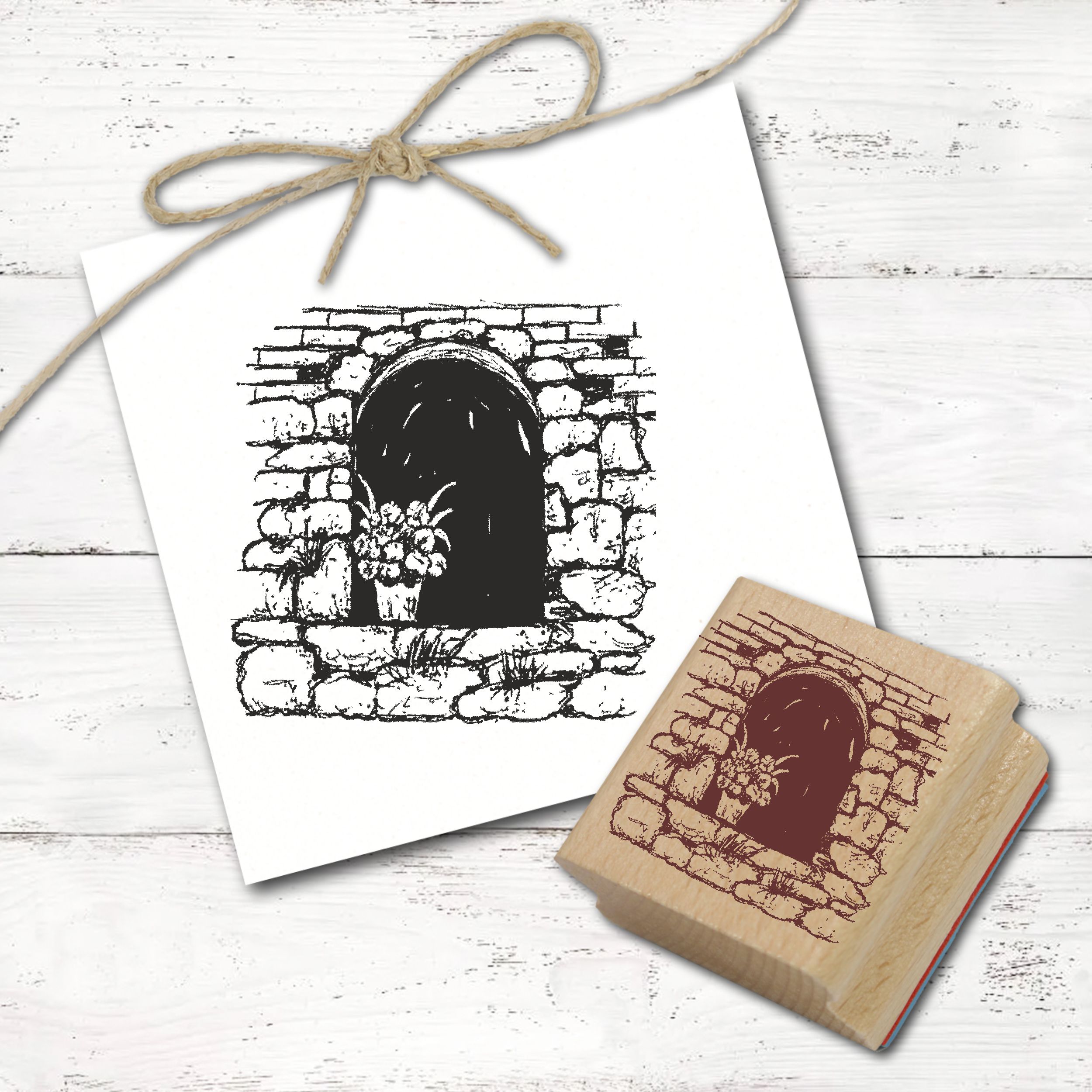 Motivstempel Alte Mauer mit Fenster und Blumen - Stempel Holzstempel 68 mm x 68 mm