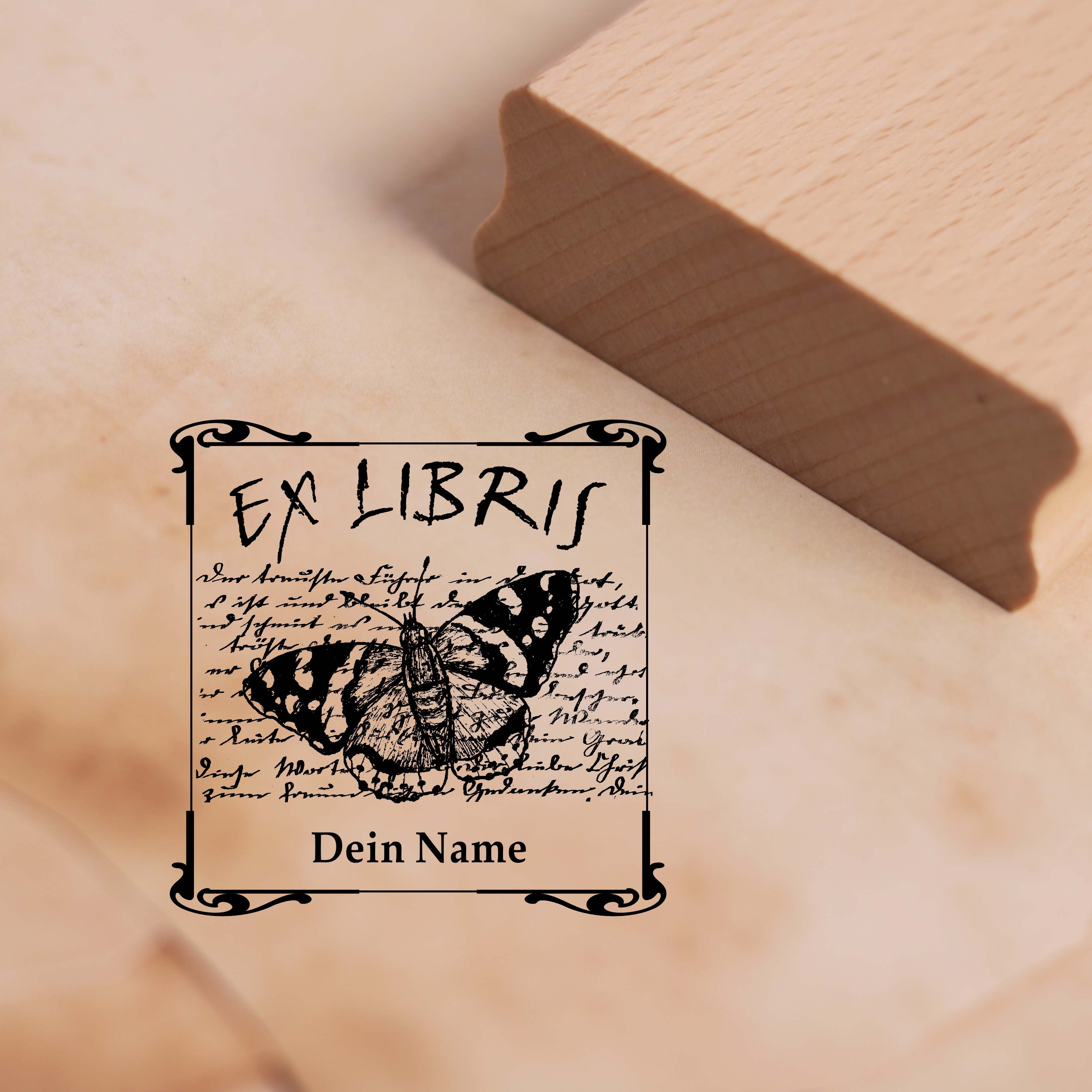 Ex Libris Stempel mit Name - Poesie Schmetterling und Alte Schrift - Exlibris Motivstempel 48x48 mm