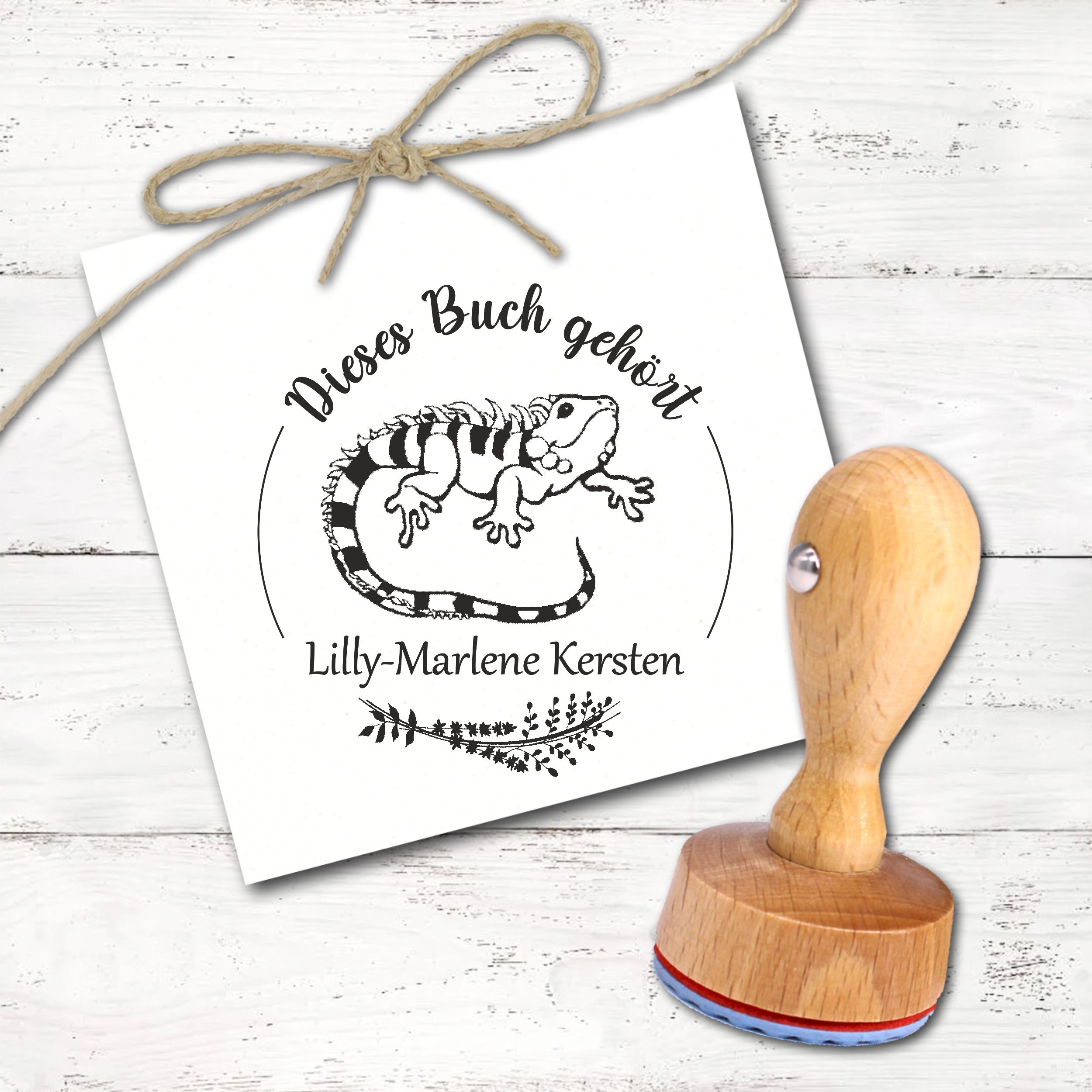 Ex Libris Stempel personalisiert mit Namen Motiv Echse - Bücherstempel individuell - für Kinder, Schule & Lehrer - Ø 38 mm