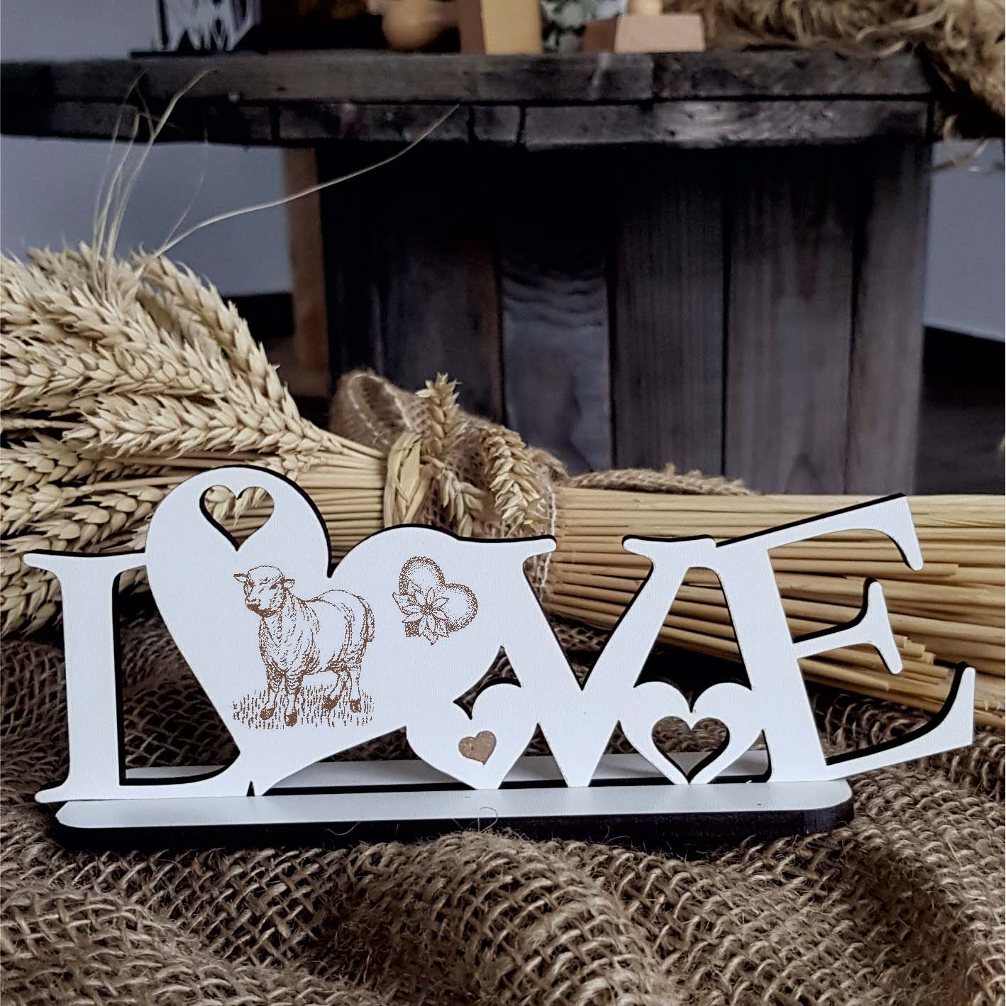 LOVE Deko Aufsteller « SCHAF 01 » mit Herzen