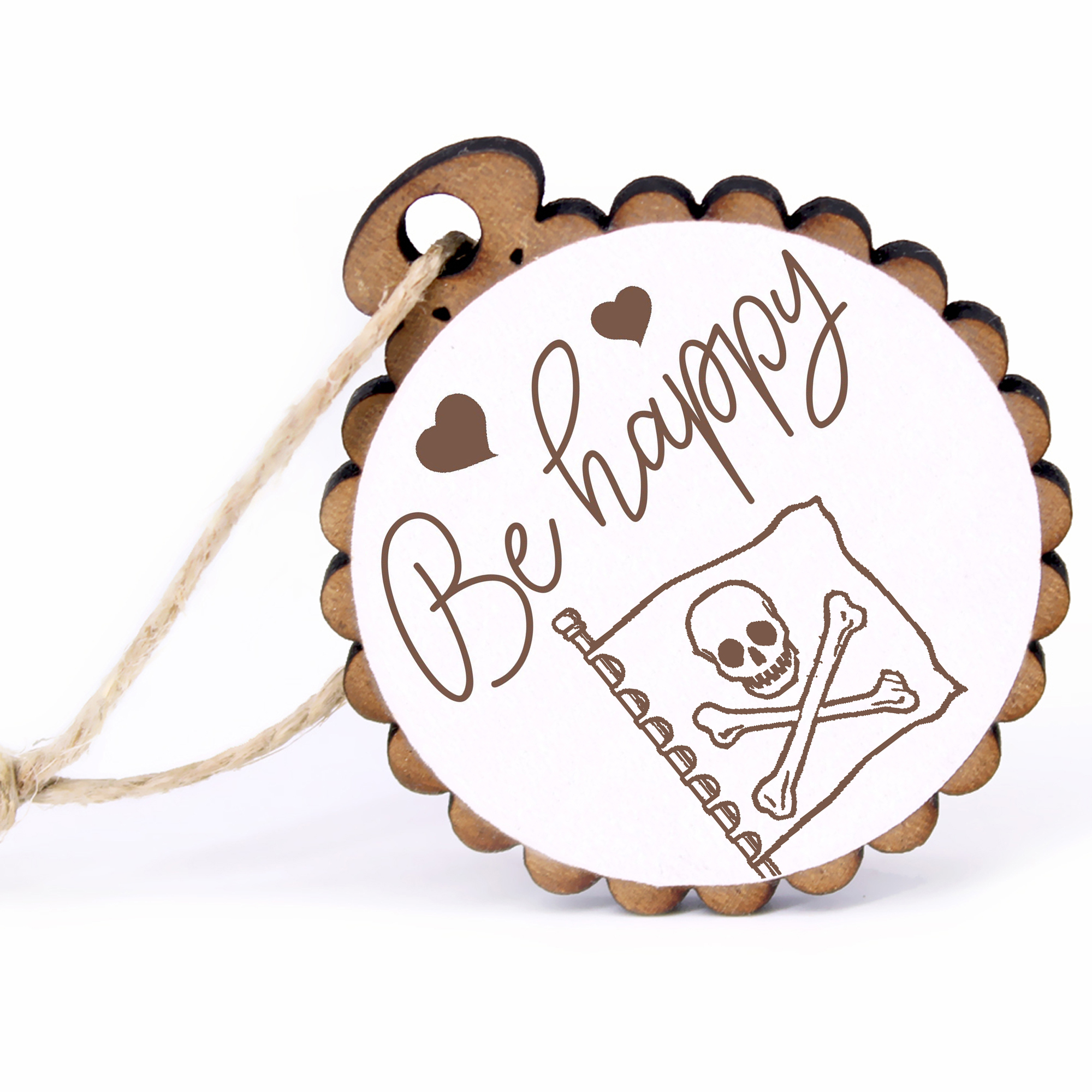 Geschenkanhänger - Be Happy Piratenflagge -  Holz Ø-5cm - mit Juteband