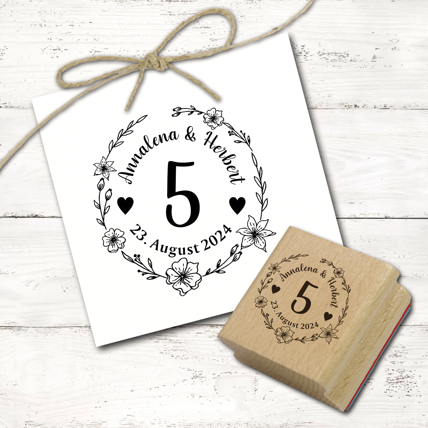 Motivstempel Hochzeit 5. Hochzeitstag mit Namen, Datum und Zahl 5 Jahre - Blumen Kranz - Abdruck Ø 48 mm  