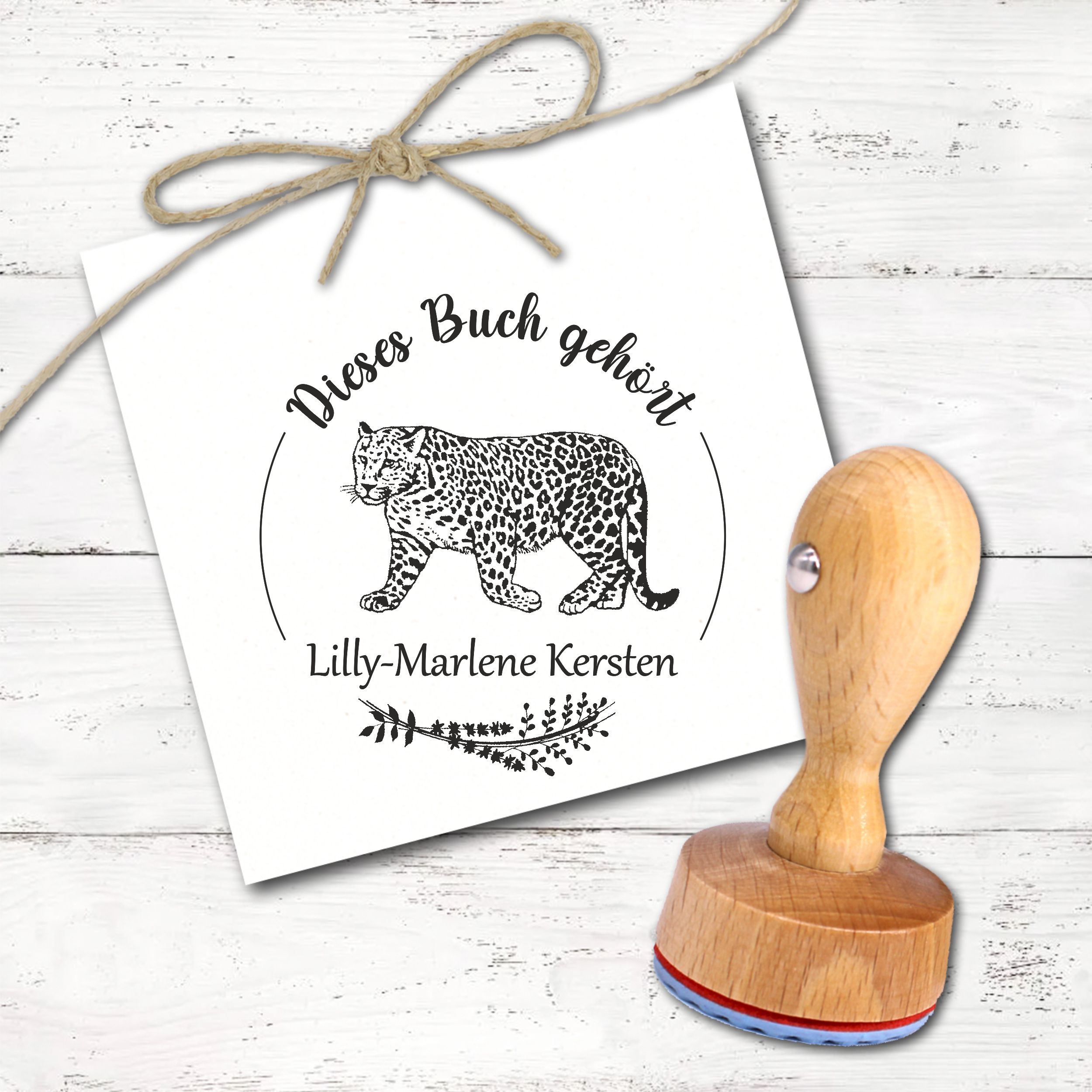 Ex Libris Stempel personalisiert mit Namen Motiv Leopard - Bücherstempel individuell - für Kinder, Schule & Lehrer - Ø 38 mm