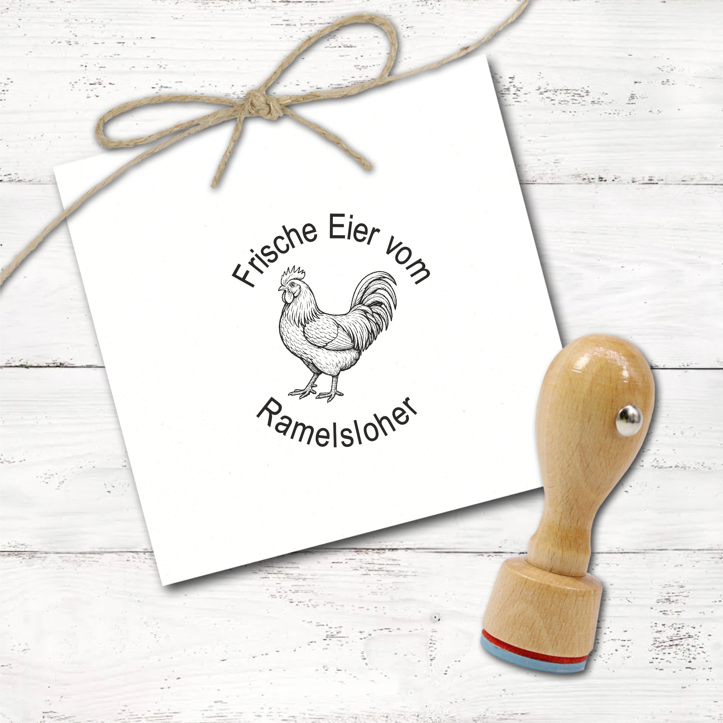 Holzstempel personalisiert „Frische Eier vom Ramelsloher“ – Hühner Motivstempel Huhn