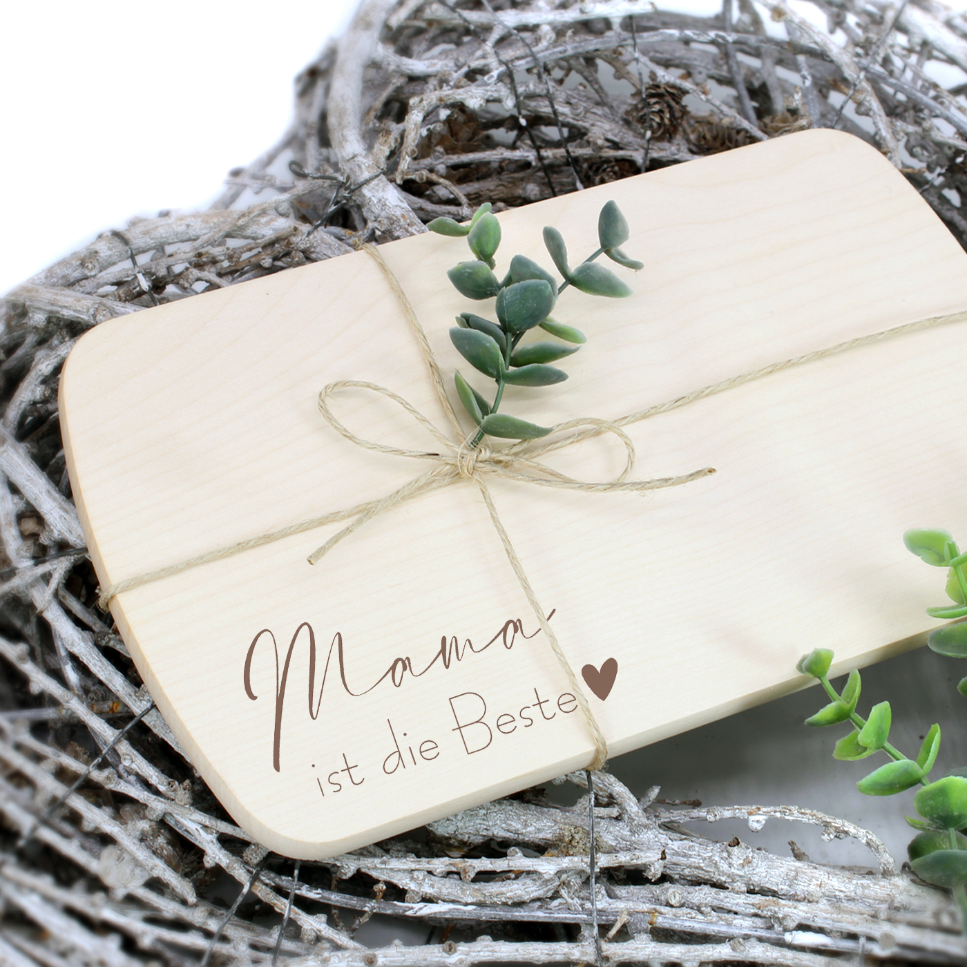Mama ist die Beste Frühstücksbrettchen Holz graviert Vintage Schneidebrett 24 x 14 cm