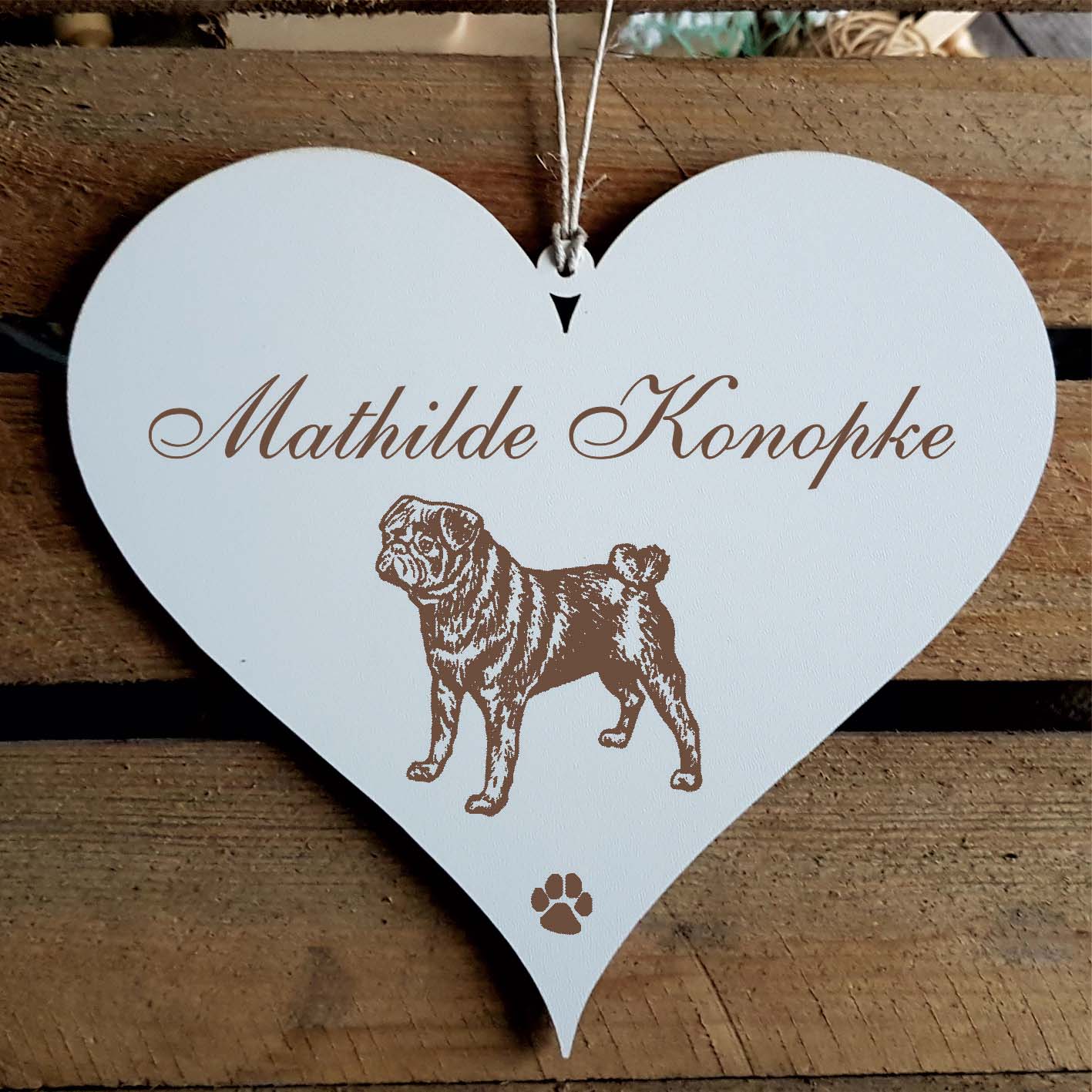 Herz Schild « Mops dunkel » mit Namen - Türschild zum Anhängen