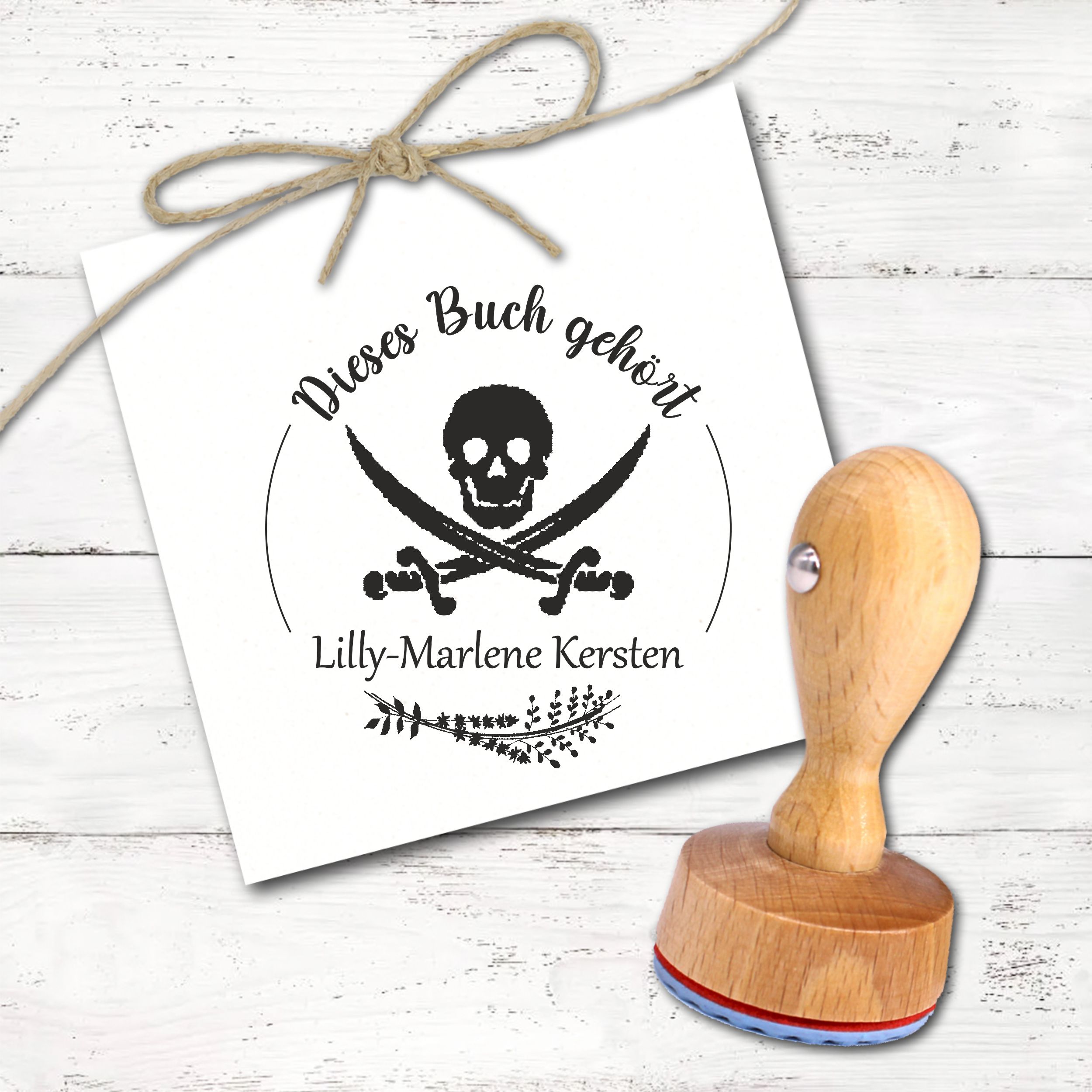 Ex Libris Stempel personalisiert mit Namen Motiv Pirat - Bücherstempel individuell - für Kinder, Schule & Lehrer - Ø 38 mm
