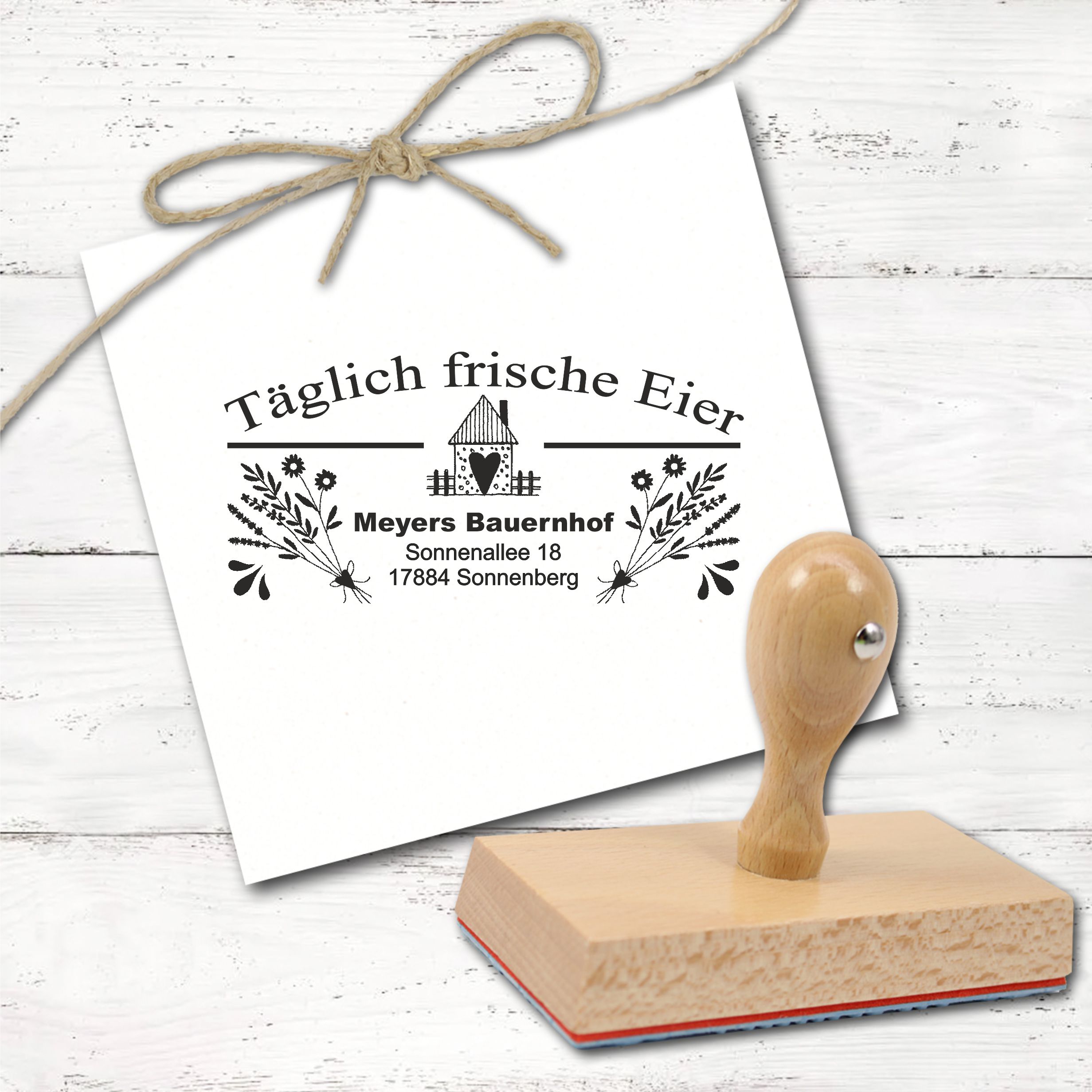 Personalisierter Eierkarton Stempel „Täglich frische Eier“ mit Adresse - Motiv Haus & Gräser Abdruck 100 x 50 mm