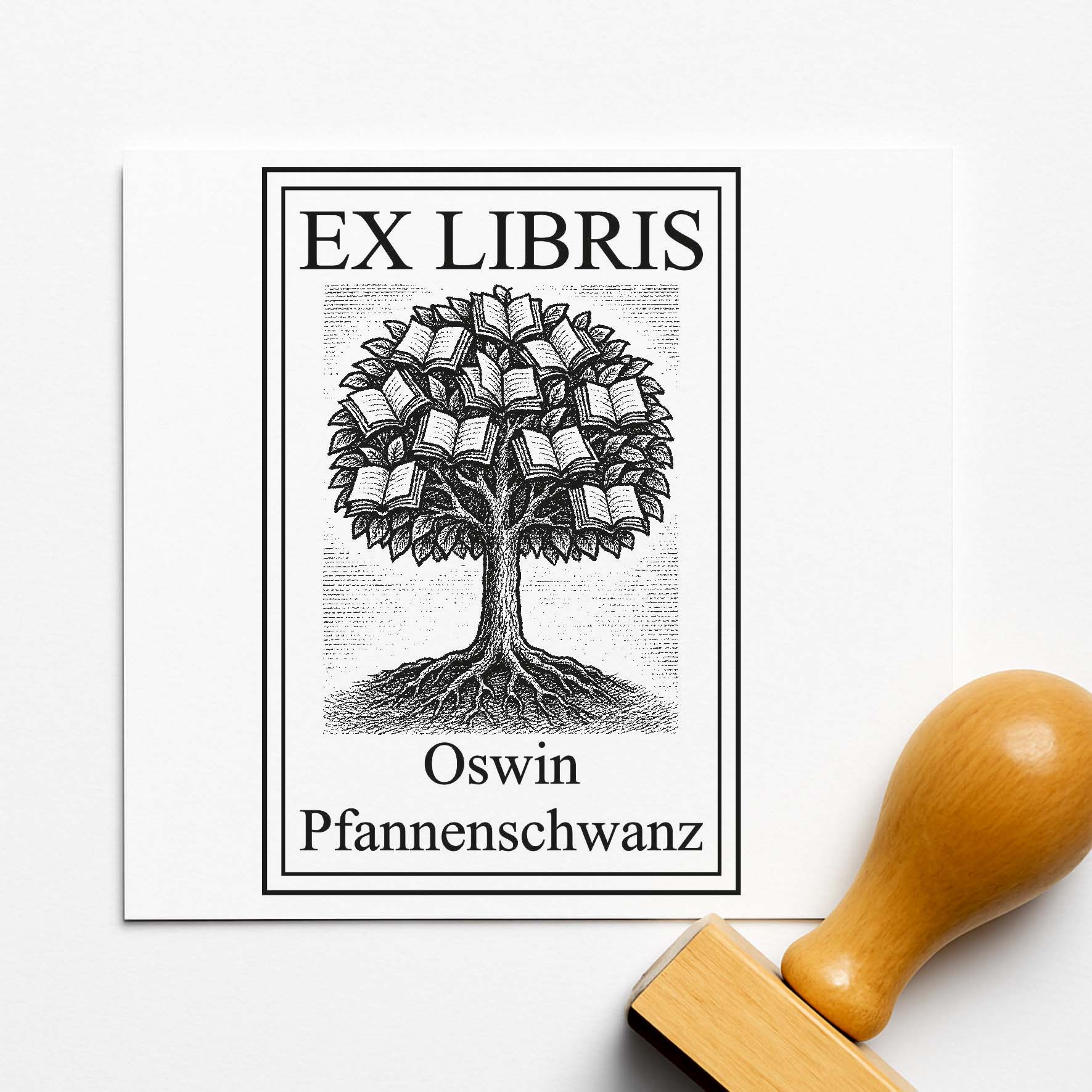 Ex Libris Stempel personalisiert mit Namen Motiv Bücher Baum - Bücherstempel individuell - 40 x 60 mm