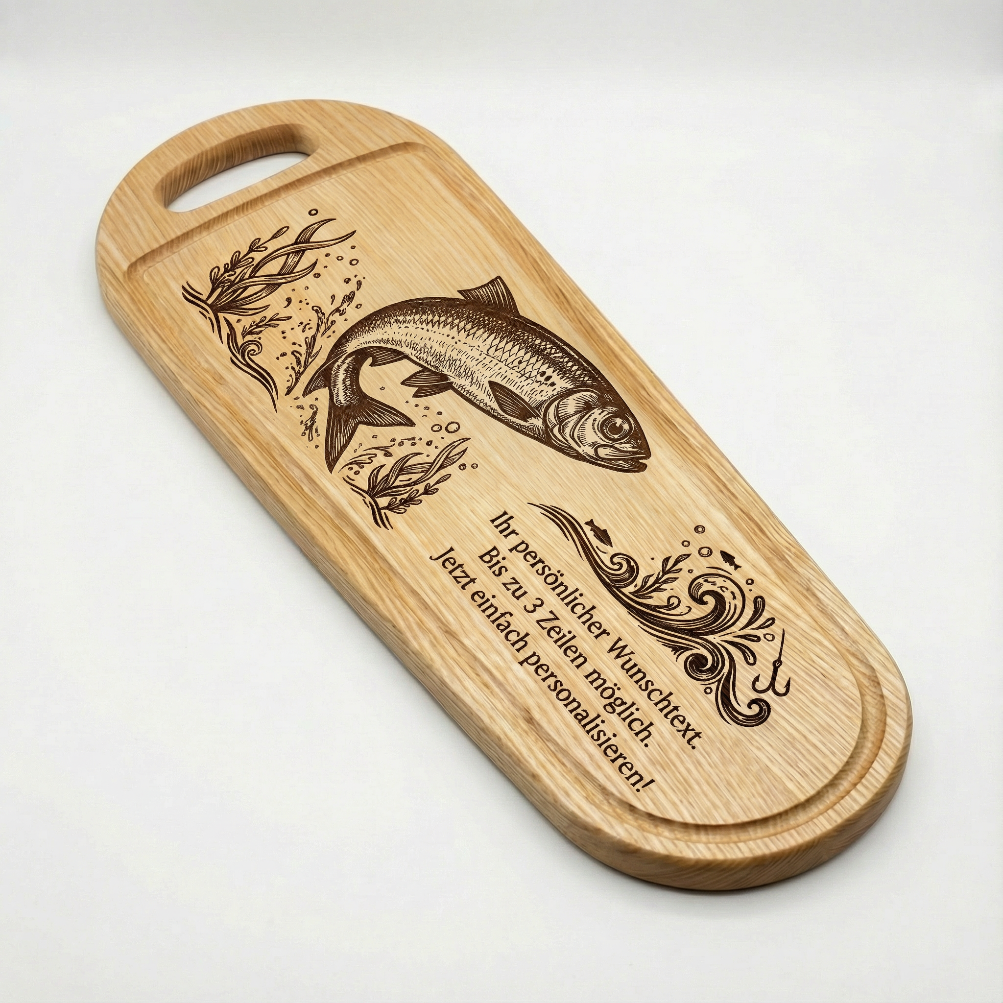 XXL Fisch Schneidebrett aus Esche mit Gravur – Sprotte –  60x20cm - Angler Griller Koch