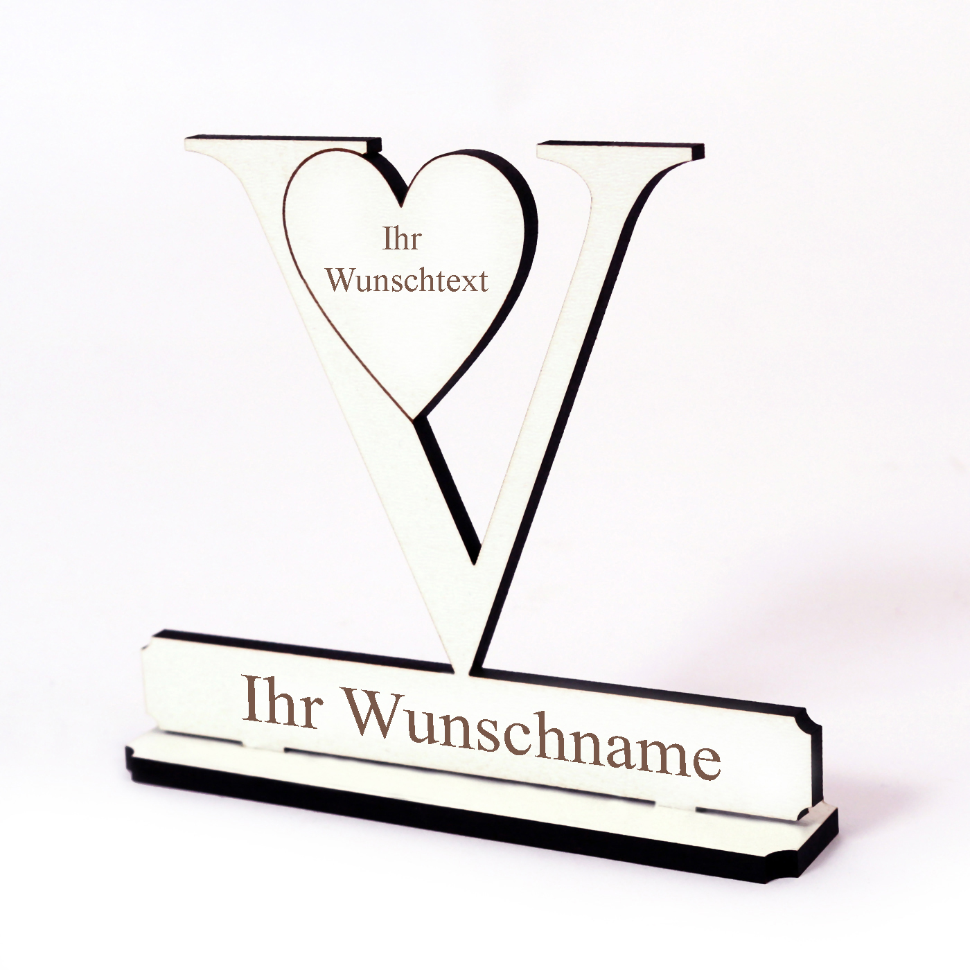 Buchstabe V mit Herz - Name und Wunschgravur - Schild zum Hinstellen