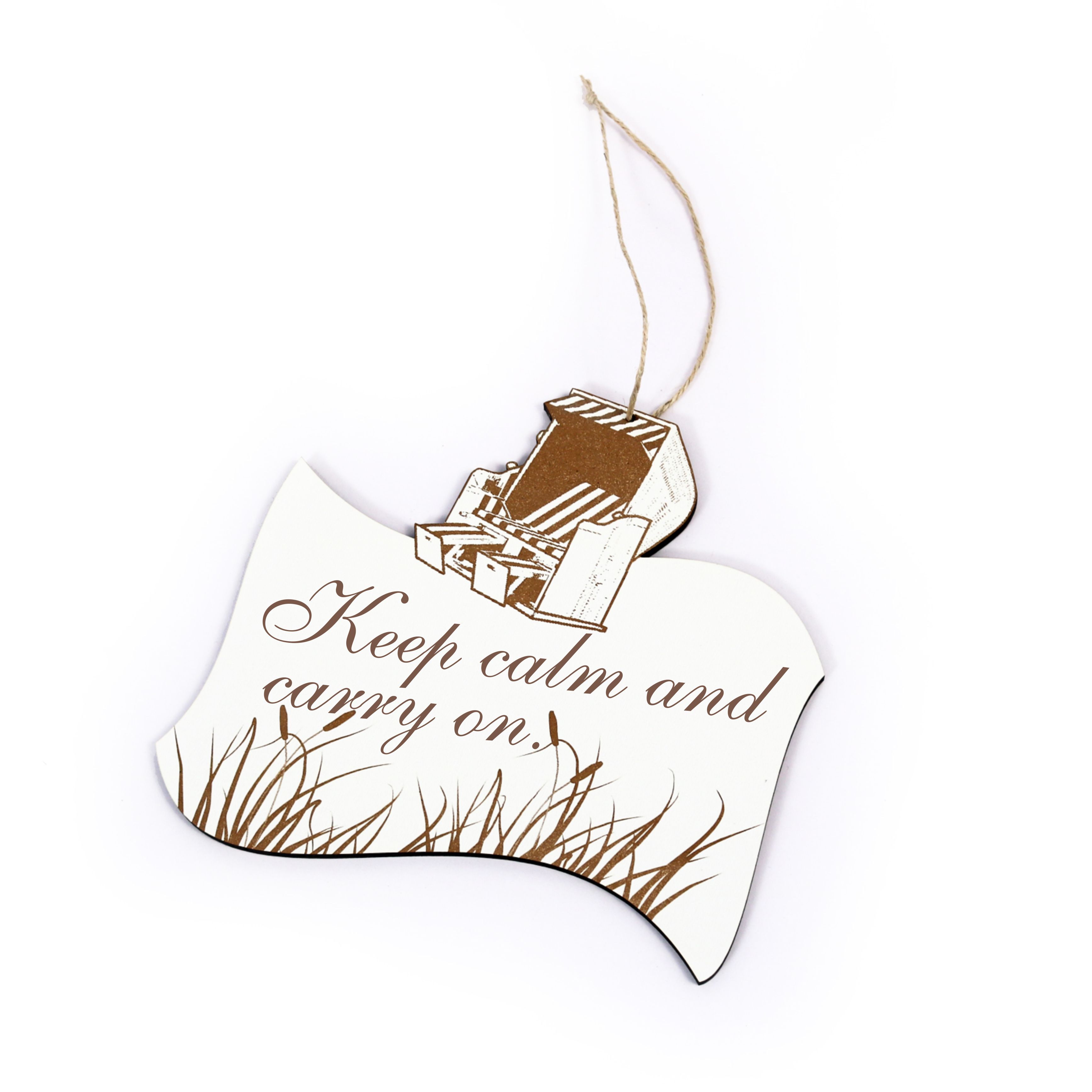 Maritimes Schild « Keep calm and carry on » mit Strandkorb und Schilf