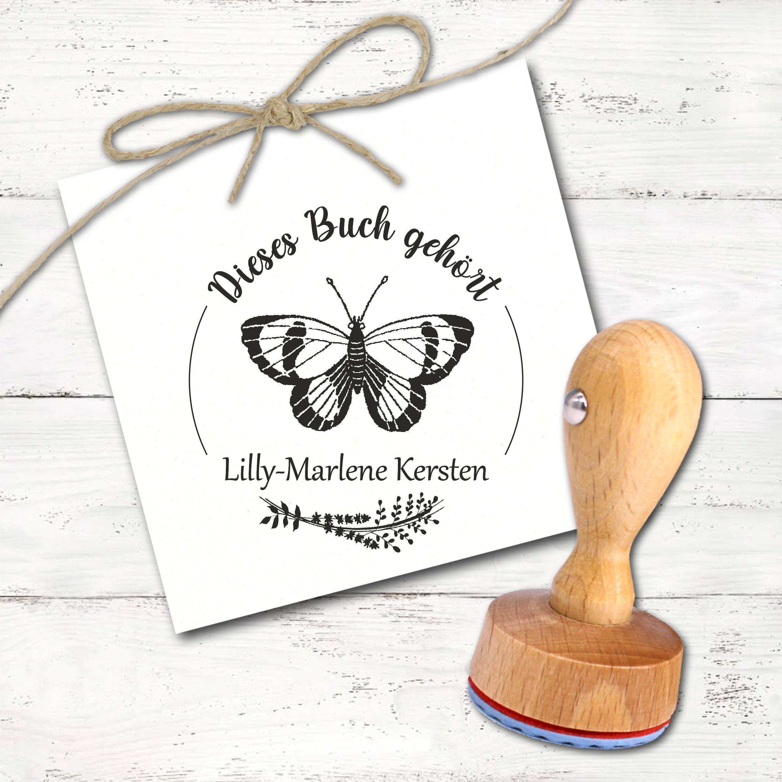 Ex Libris Stempel personalisiert mit Namen Motiv Schmetterling - Bücherstempel individuell - für Kinder, Schule & Lehrer - Ø 38 mm