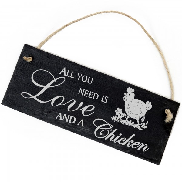 Schiefertafel Deko Huhn auf einer Wiese Schild 22 x 8 cm - All you need is Love and a Chicken